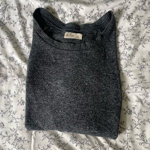 HOLLISTER COZY CREWNECK